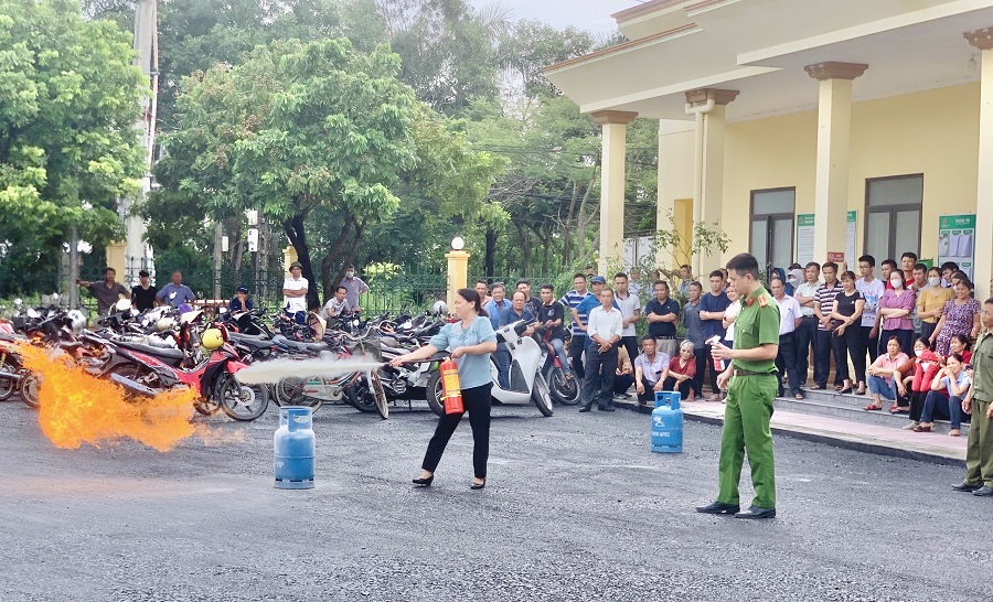 Xã Du Lễ (Kiến Thụy) tuyên truyền kiến thức phòng cháy chữa cháy và cứu nạn cứu hộ cho Nhân dân